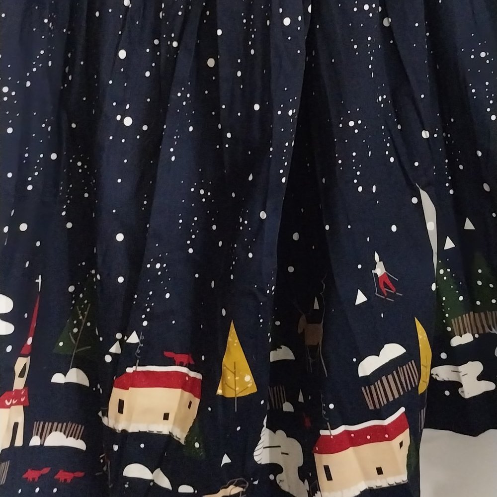 Unique Vintage Holiday Town swing skirt